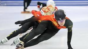 hymn duncan：99年马刺队员在酒店联机星际争霸，随后击败你们最爱的球队夺冠