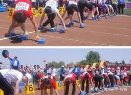 看一遍笑一遍 一个喊早了一个摔倒了 “小妖精”：你怎么炸胡看一遍笑一遍 一个喊早了一个摔倒了 “小妖精”：你怎么炸胡