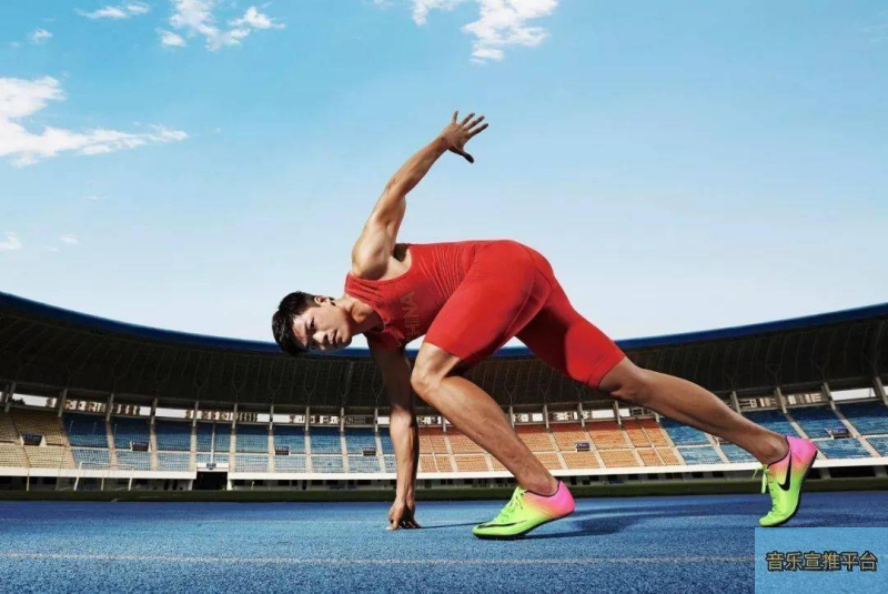 本赛季只剩4支球队有望加冕三冠王：巴萨、皇马