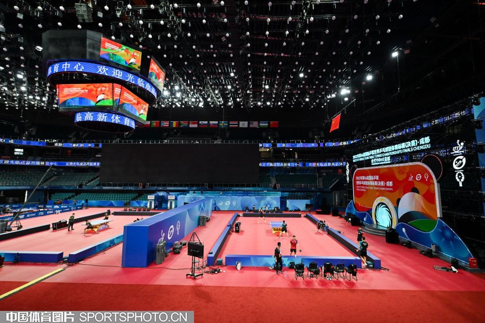 NBA-格林21+7汤普森25分 火箭送马刺4连败哈登30+6伦纳德复出17分 快船胜公牛终结颓势布伦森34+7唐斯大帝缺阵 76人不敌尼克斯惨遭9连败