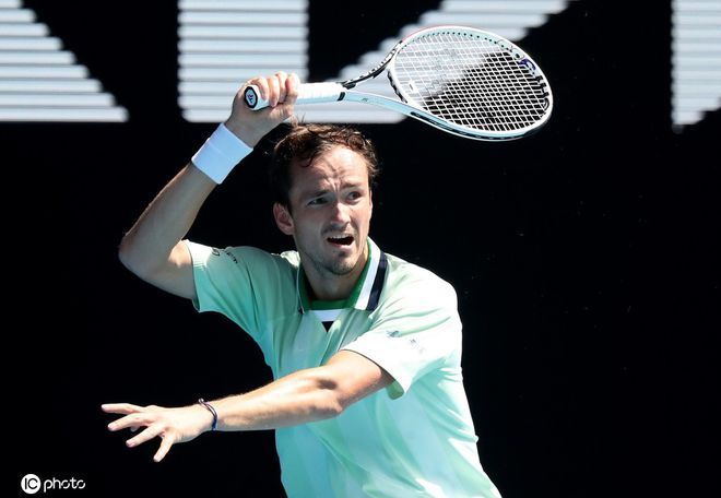 下的空缺 下的空缺