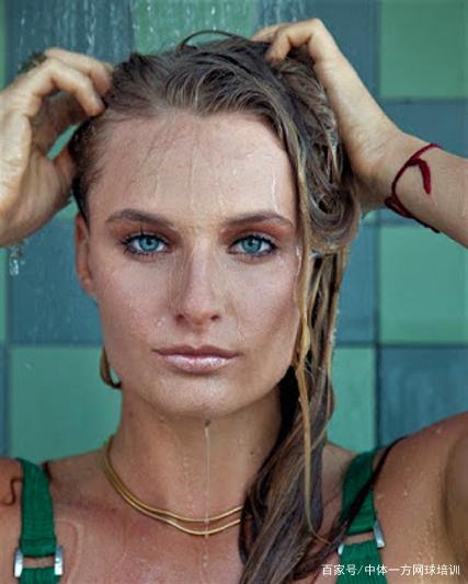 不仅仅反映 不仅仅反映